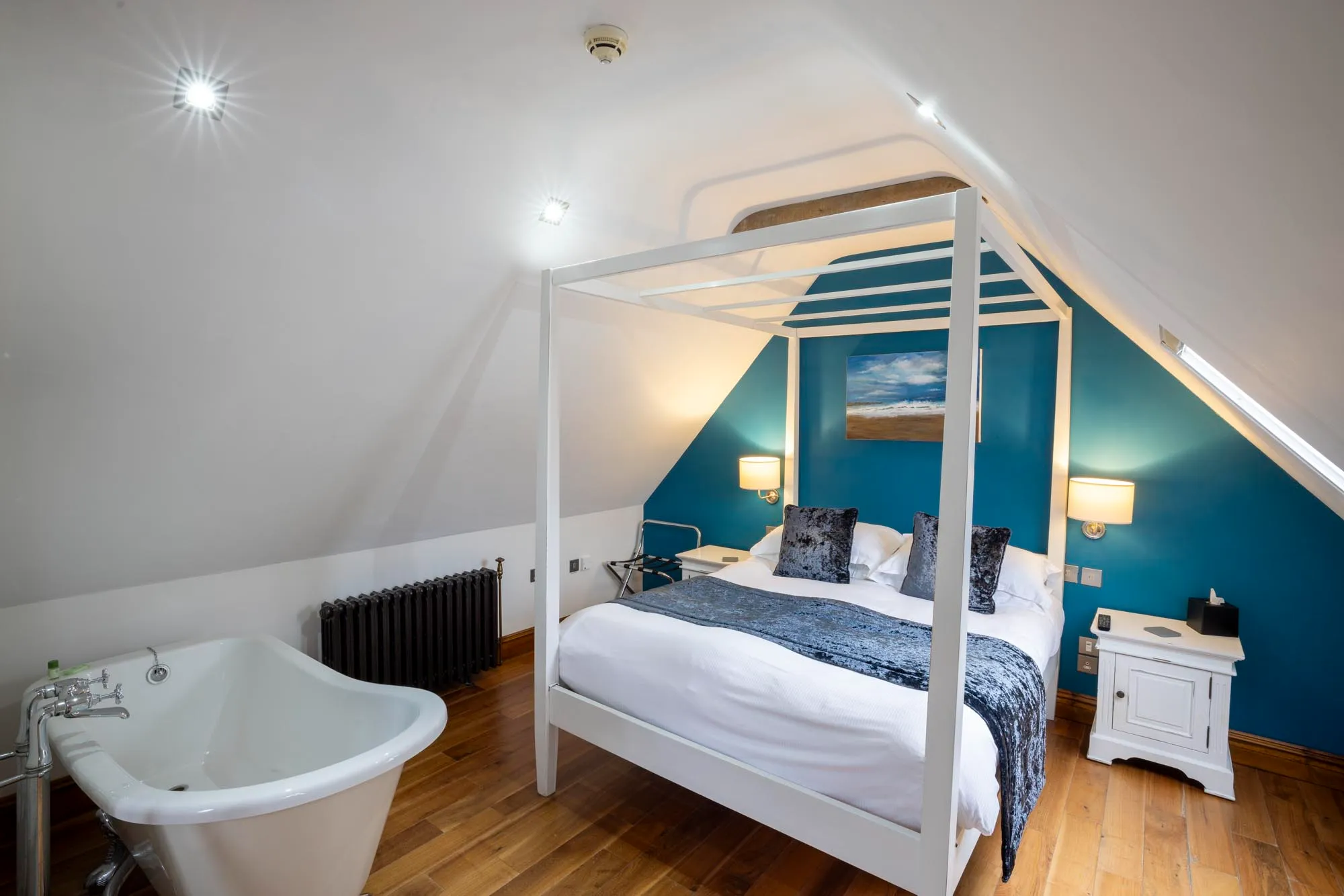 Room Pic 1 